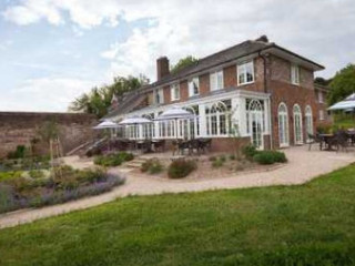 Beaverbrook The Garden House