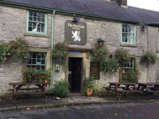 Red Lion At Litton