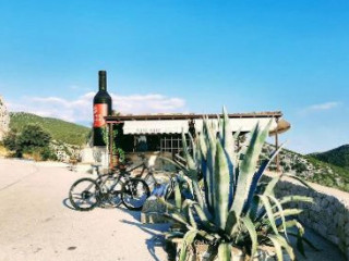 Wine Shop, Andričević