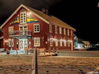 Brygga Restaurant Bar Lofoten