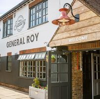 General Roy Sizzling Pubs