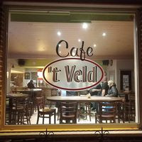 CafÉ T' Veld